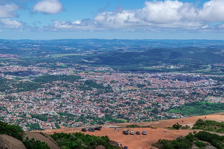 Imagem da notícia Atibaia recebe selo verde por práticas de sustentabilidade