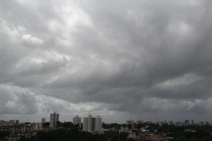 Imagem da notícia Maio começa com volumes extremos de chuva na Bahia e Sergipe