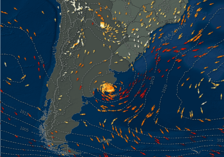 Imagem da notícia Formação de frente fria e de ciclone extratropical deixam Sul do Brasil em alerta Imagem da notícia Formação de frente fria e de ciclone extratropical deixam Sul do Brasil em alerta