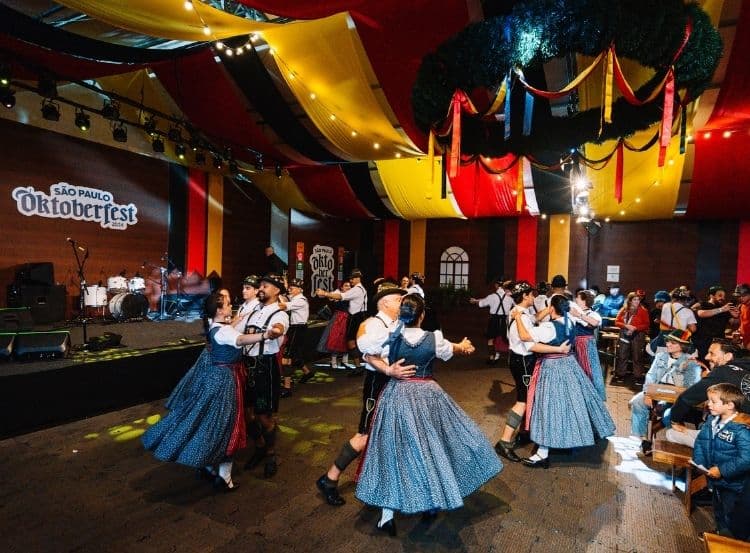 Imagem da notícia Oktoberfest São Paulo 2025: último final de semana promete festa e tradição no Parque Villa-Lobos Imagem da notícia Oktoberfest São Paulo 2025: último final de semana promete festa e tradição no Parque Villa-Lobos