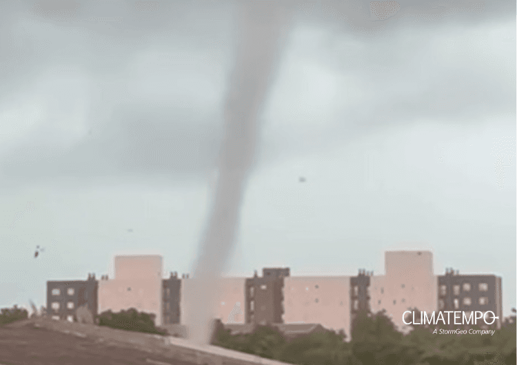 Imagem da notícia Tornado de curta duração é registrado em Pelotas (RS)