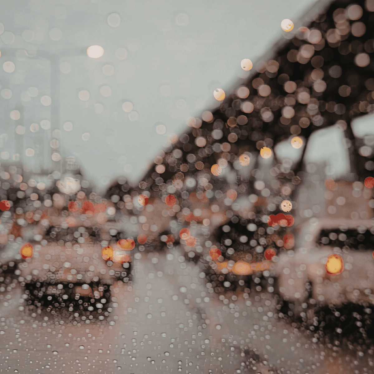 Frente fria avança e espalha chuva entre o Sudeste e Centro-Oeste