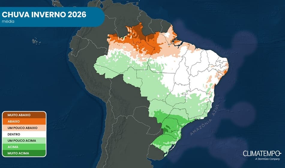 Previsão da anomalia de precipitação para o inverno de 2026 no Brasil.  Os tons de verde indicam chuva acima média e os tons em marrom, chuva abaixo da média climatológica para a estação.