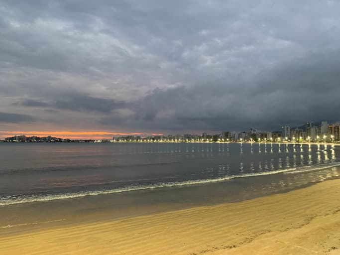 Imagem da notícia Frente fria intensifica a chuva em Minas Gerais e Espírito Santo Imagem da notícia Frente fria intensifica a chuva em Minas Gerais e Espírito Santo