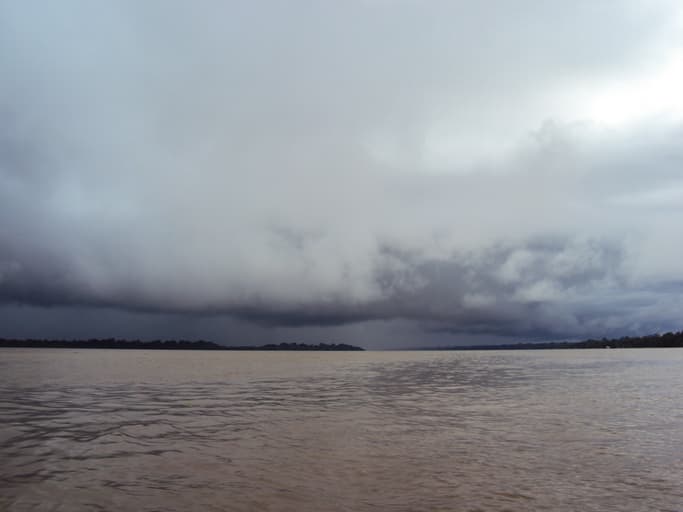 Imagem da notícia Chuva intensa coloca Norte em perigo: Amazonas e Pará são destaques