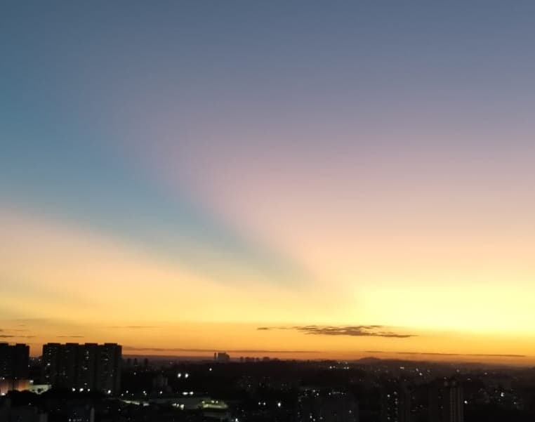 Imagem da notícia Em fim de semana quente, São Paulo bate duplo recorde de calor para 2025 Imagem da notícia Em fim de semana quente, São Paulo bate duplo recorde de calor para 2025