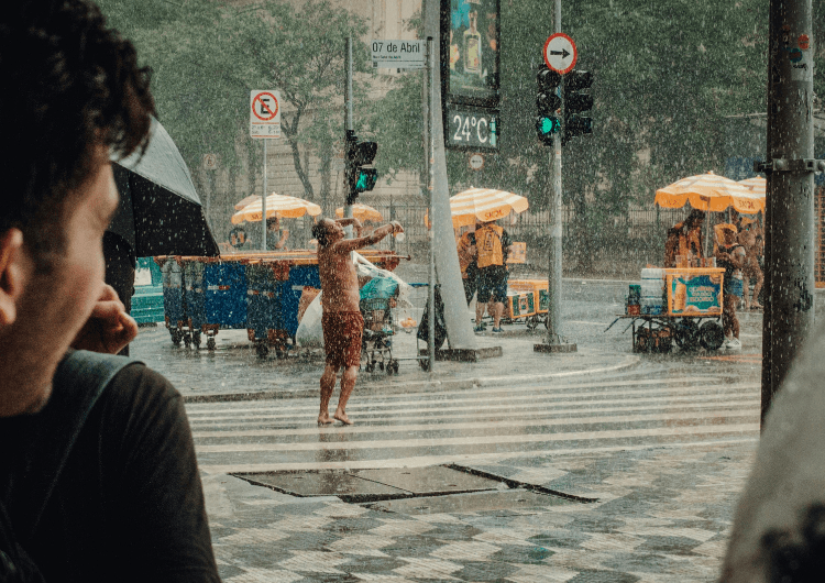Imagem de destaque da notícia Semana será de céu encoberto, frio e chuviscos em São Paulo Imagem de destaque da notícia Semana será de céu encoberto, frio e chuviscos em São Paulo